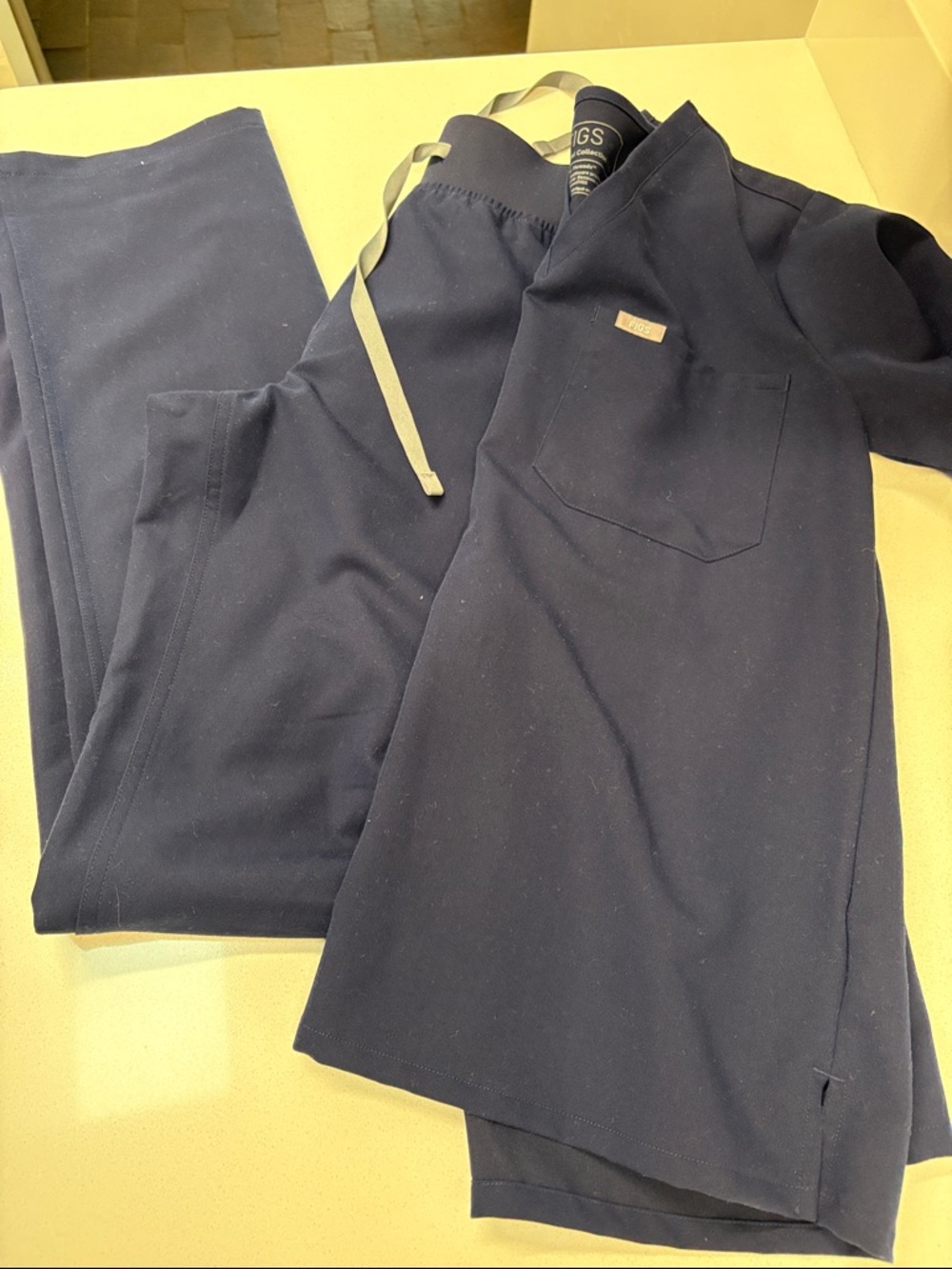 Figs Navy Scrub Top & Drawstring Pants